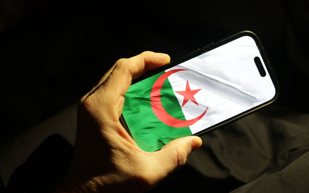 Paris soupçonne une «activité numérique malveillante» d’Alger