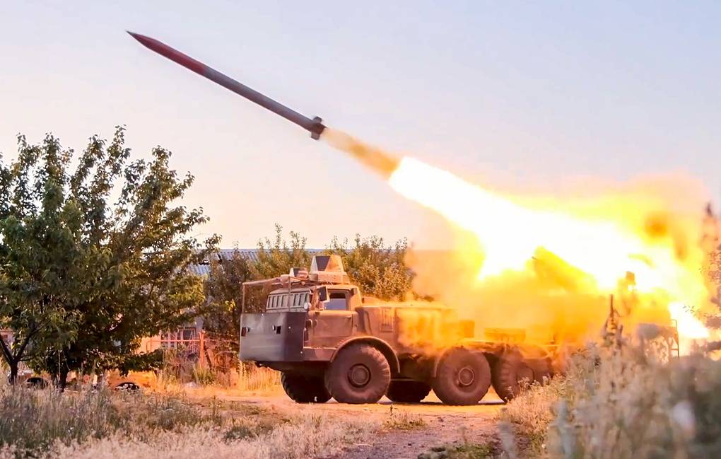 Les troupes russes bombardent des sites militaro-industriels ukrainiens lors d'une frappe nocturne