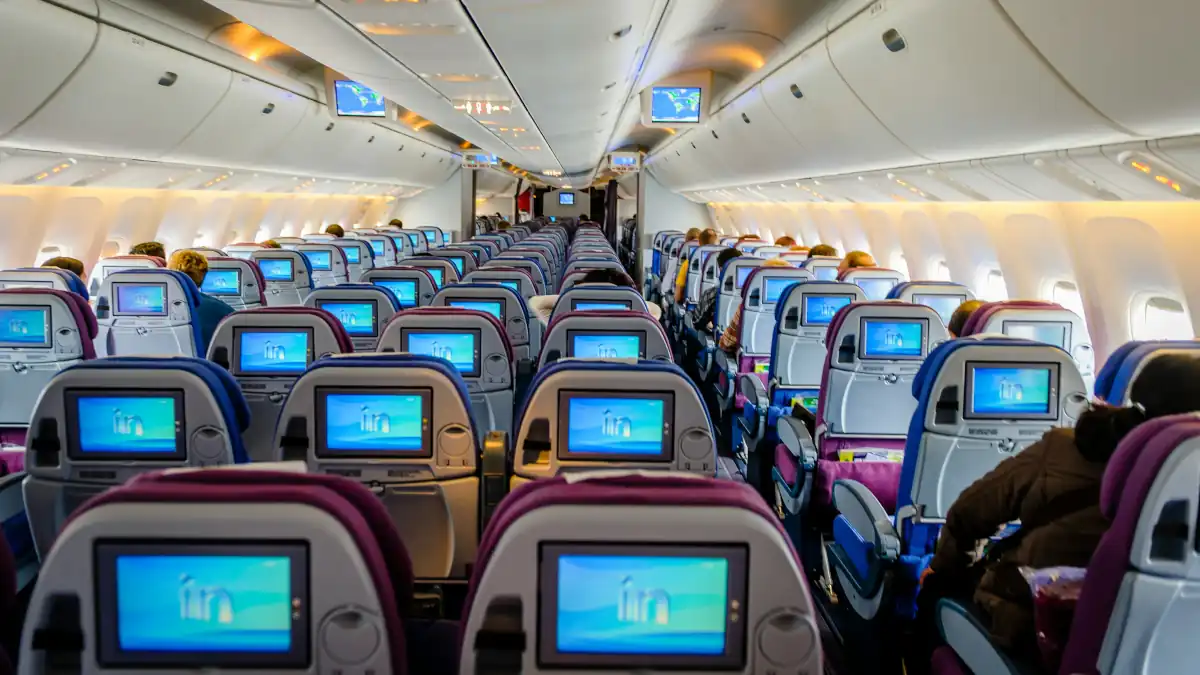 Un avion frappé par la foudre en plein embarquement