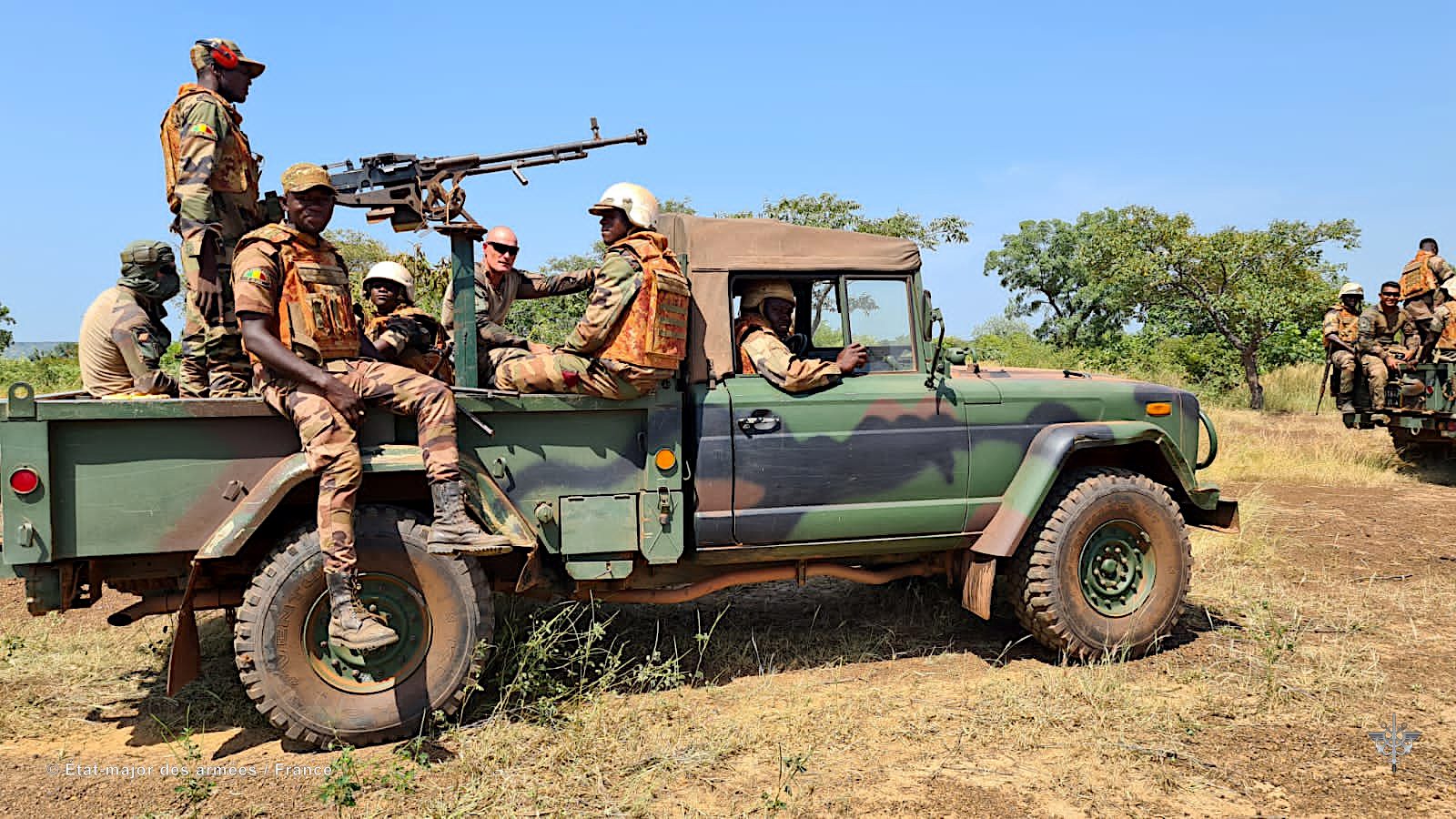 Mali : une embuscade terroriste déjouée près de Tombouctou, du matériel lourd saisi