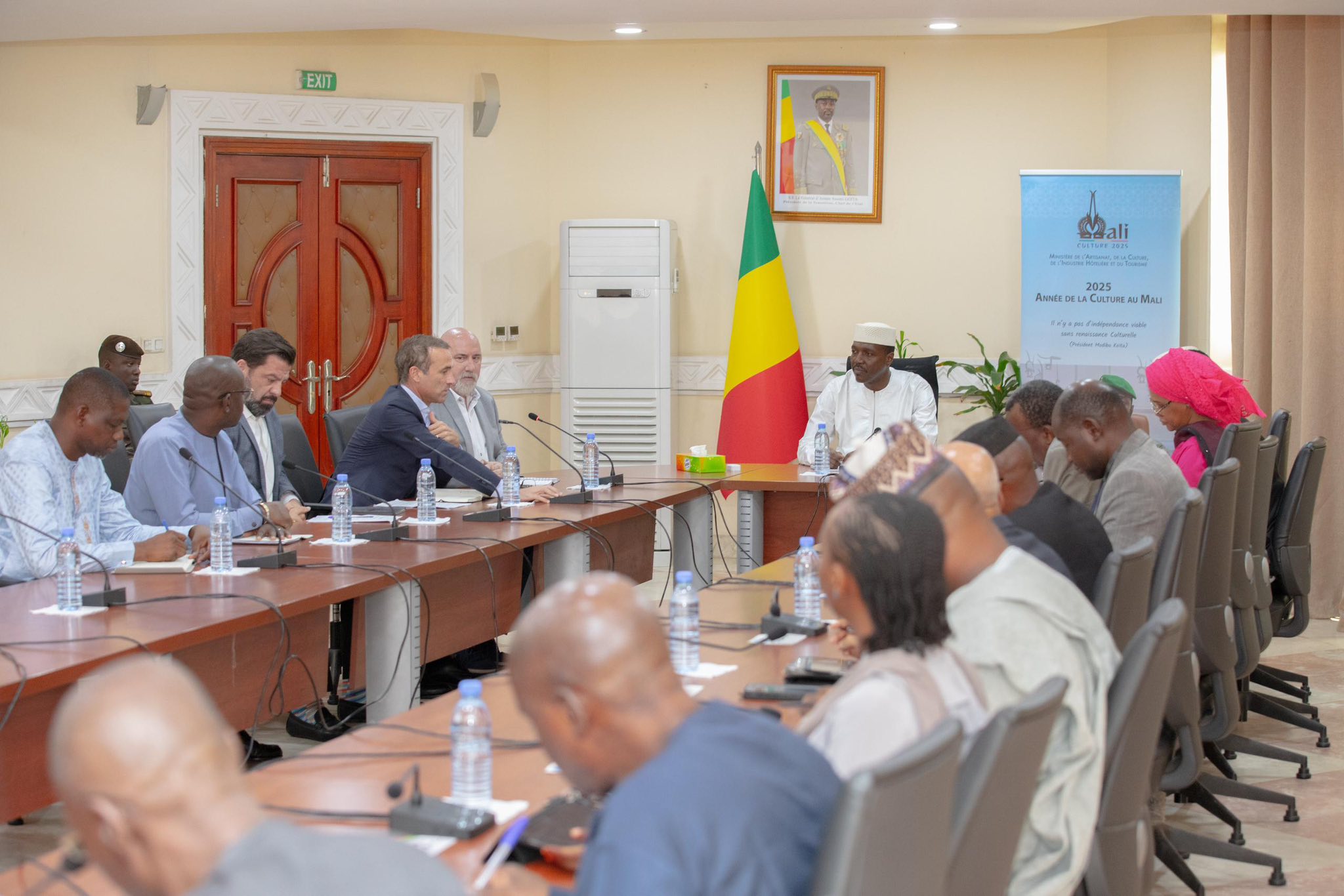 Le Premier ministre malien reçoit B2Gold : Dialogue sur l'expansion minière et la lutte contre l'orpaillage illégal