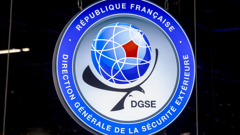 France : L’ex-agent de la DGSE soupçonné de commanditer des viols d’enfants en Afrique mis en examen et écroué