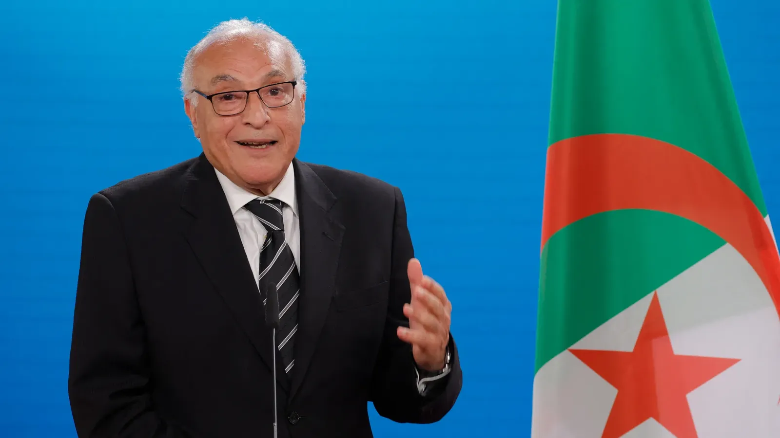 "Une atteinte grave": l'Algérie menace de saisir les Nations unies contre la France après une sanction du gouvernement