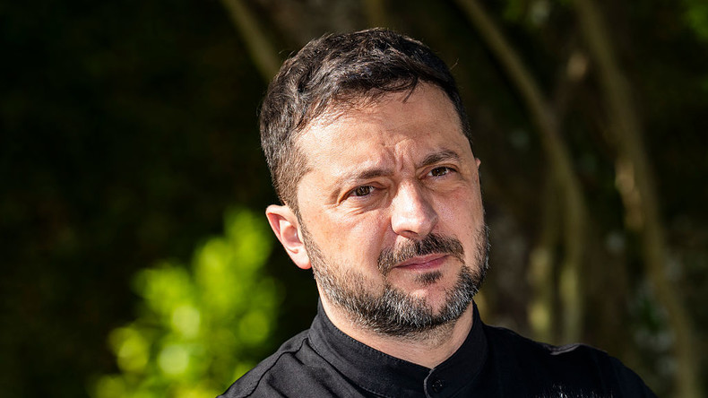 Le Royaume-Uni et les États-Unis ont trouvé un remplaçant à Zelensky, révèle le renseignement russe  