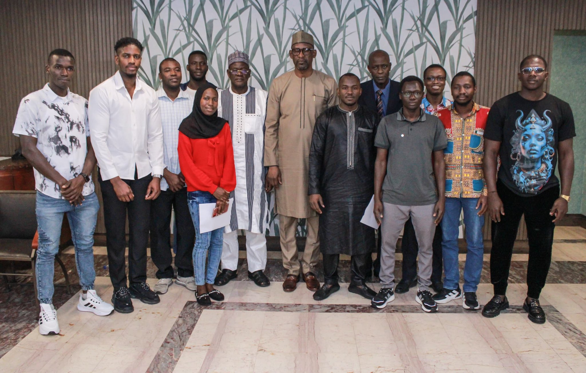 Le Ministre Abdoulaye Diop à l'écoute des étudiants maliens au Venezuela