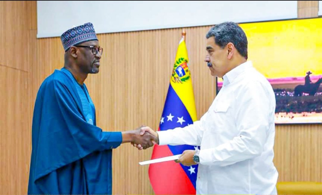 Audience à Caracas : Le ministre Abdoulaye Diop rencontre le président Nicolás Maduro