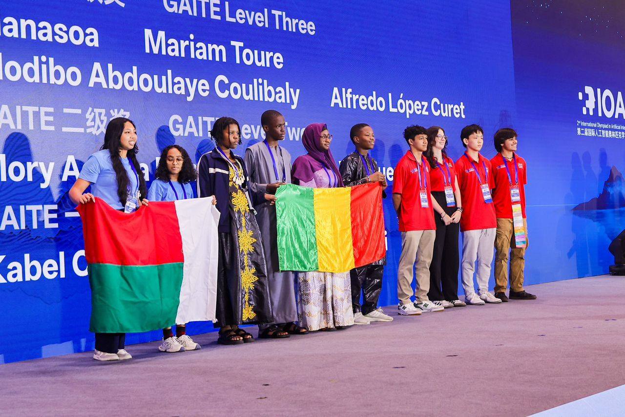 La team RobotsMali sacrée championne des Olympiades de l'IA en Chine