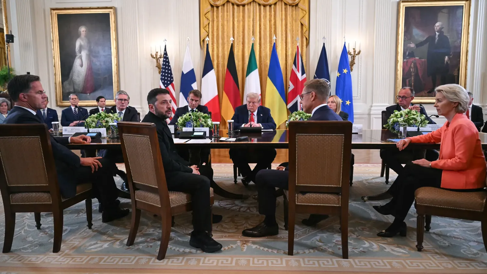 Rencontre Poutine-Zelensky, garanties de sécurité... Ce qu'il faut retenir du sommet entre Donald Trump, Volodymyr Zelensky et les dirigeants européens