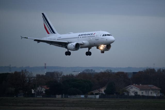 Paris - Dakar : Une passagère agressive d'un vol Air France force l'avion à faire demi-tour
