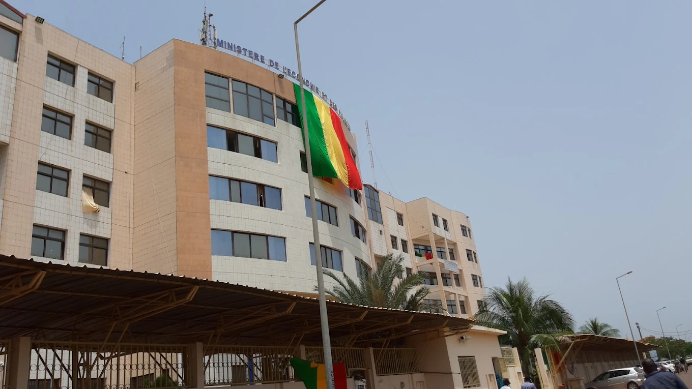 Budget 2025 : La sécurité en hausse, l’administration et l’agriculture en recul