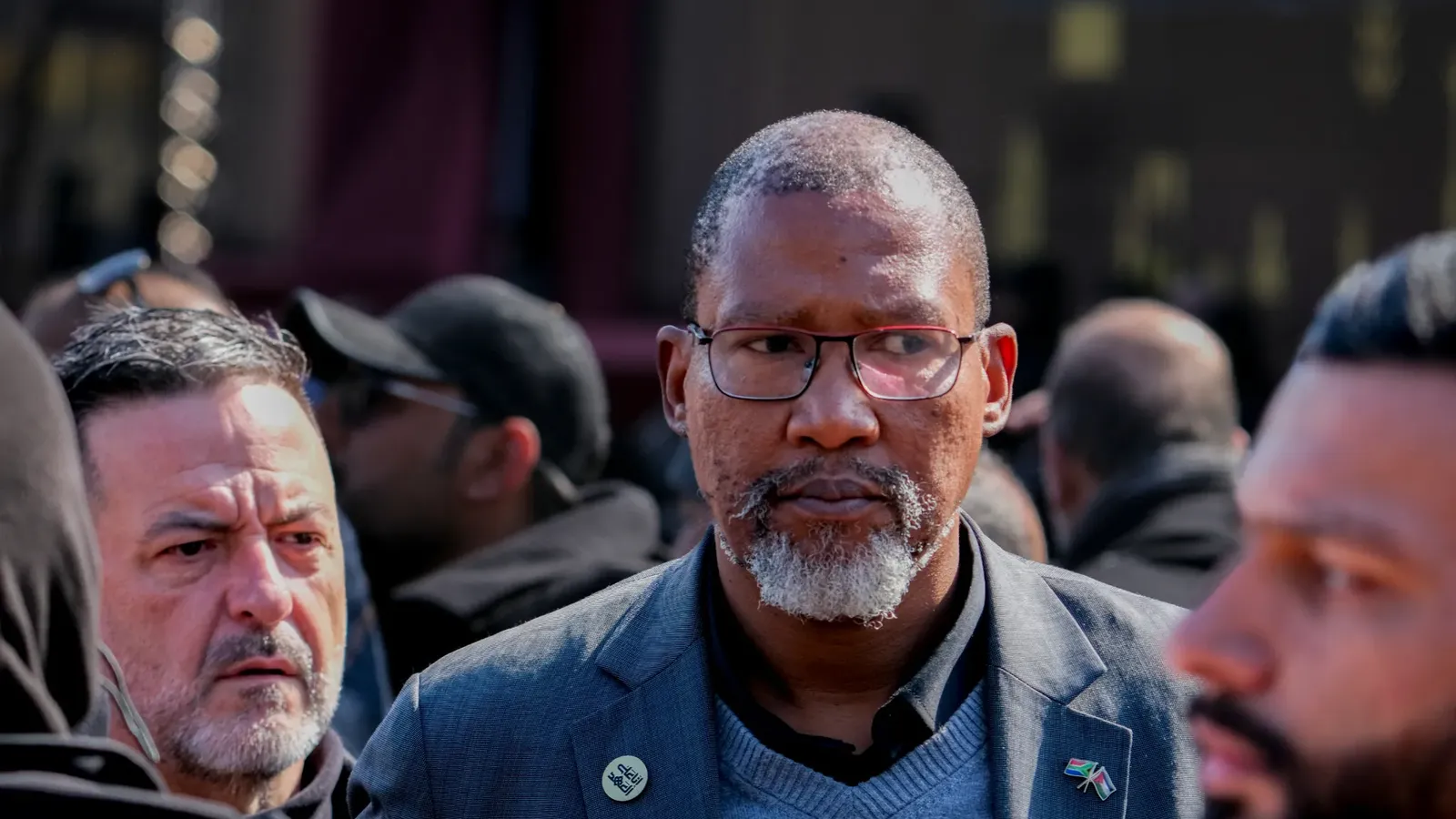 "L'Afrique fait partie de cette lutte": un petit-fils de Nelson Mandela se joint à la flottille pour Gaza