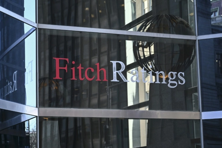 Dette: Fitch sanctionne la France pour ses incertitudes budgétaires