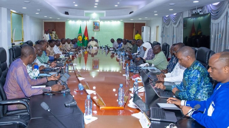 Le Burkina Faso supprime quatre jours fériés pour récupérer 17 milliards de francs CFA pour le budget de l’État  