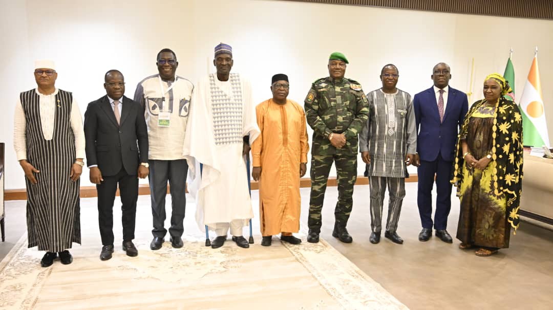 Le chef de l'État nigérien reçoit une délégation ministérielle de l'AES et du Togo