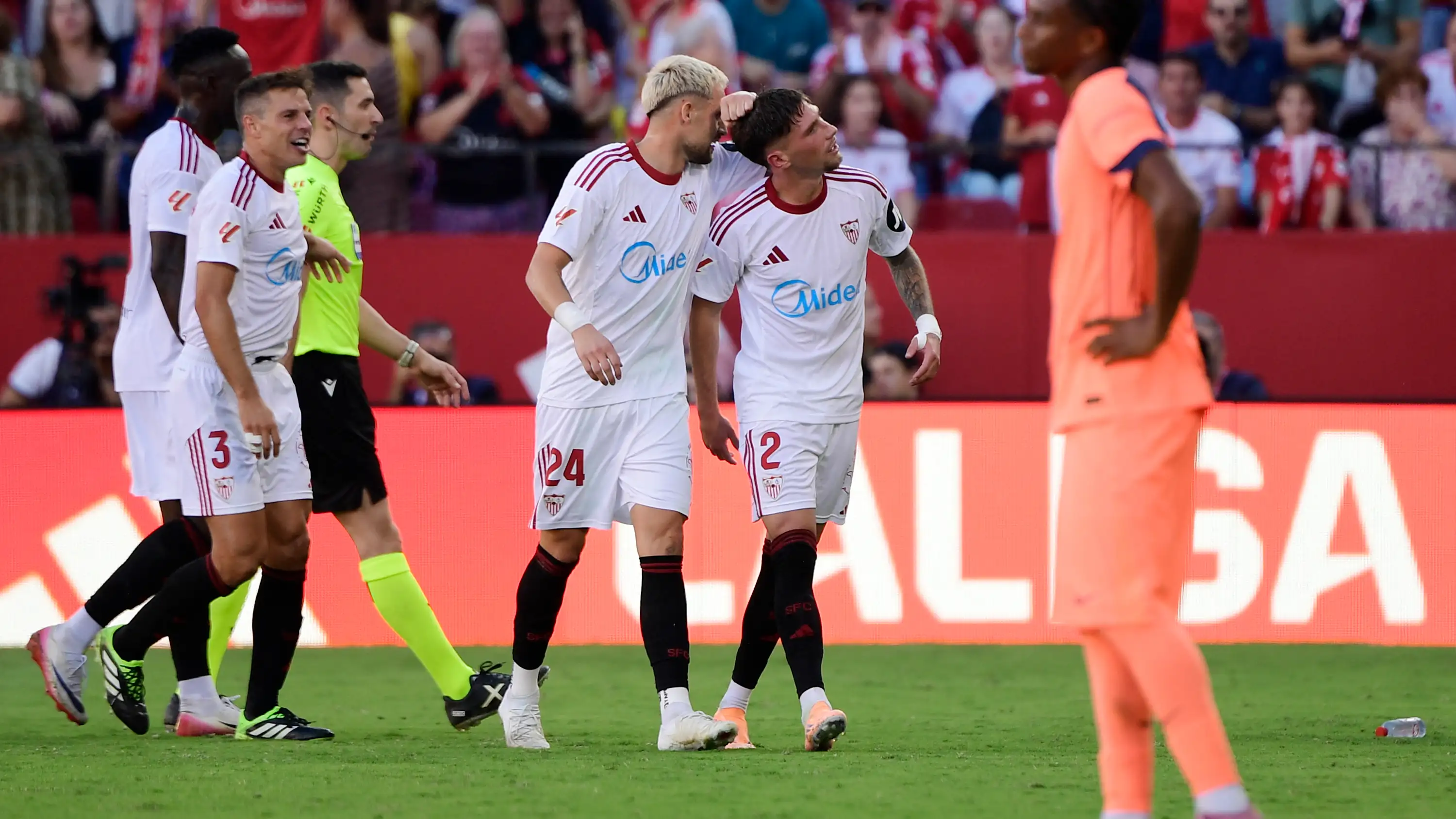 La Liga : Après le Real, c'est au tour du Barça de prendre une claque : Séville s'impose 4-1