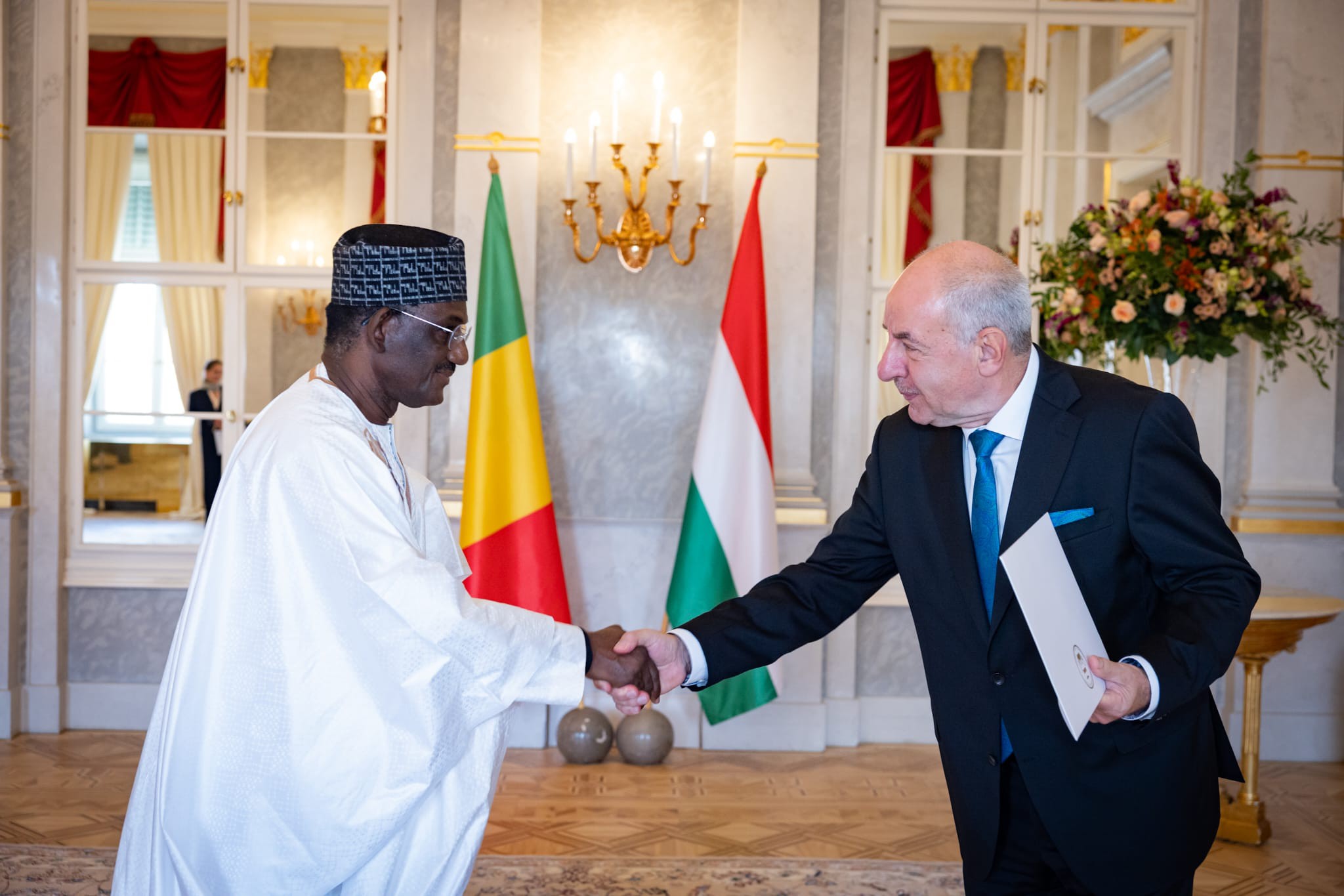 Renforcement des liens bilatéraux : l'Ambassadeur du Mali présente ses lettres de créance en Hongrie