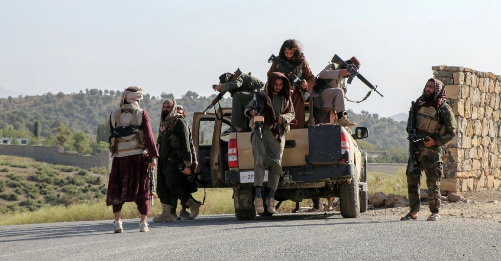 Les Talibans annoncent avoir tué 58 soldats pakistanais lors d'affrontements à la frontière du Pakistan