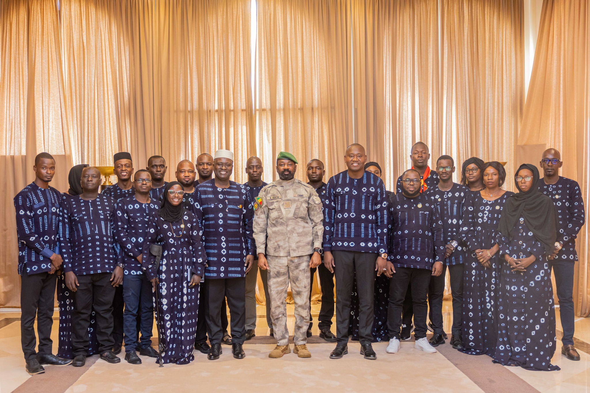 Une délégation du nouveau bureau du Conseil National de la Jeunesse du Mali reçue à Koulouba