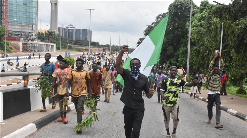 Nigeria : Les manifestations pour la libération d’un leader séparatiste tournent à la violence
