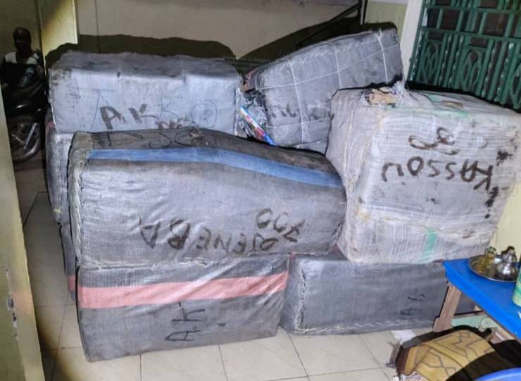 Coup de filet à Bamako Rive Gauche : l'OCS saisit 12 tonnes de produits pharmaceutiques et stupéfiants