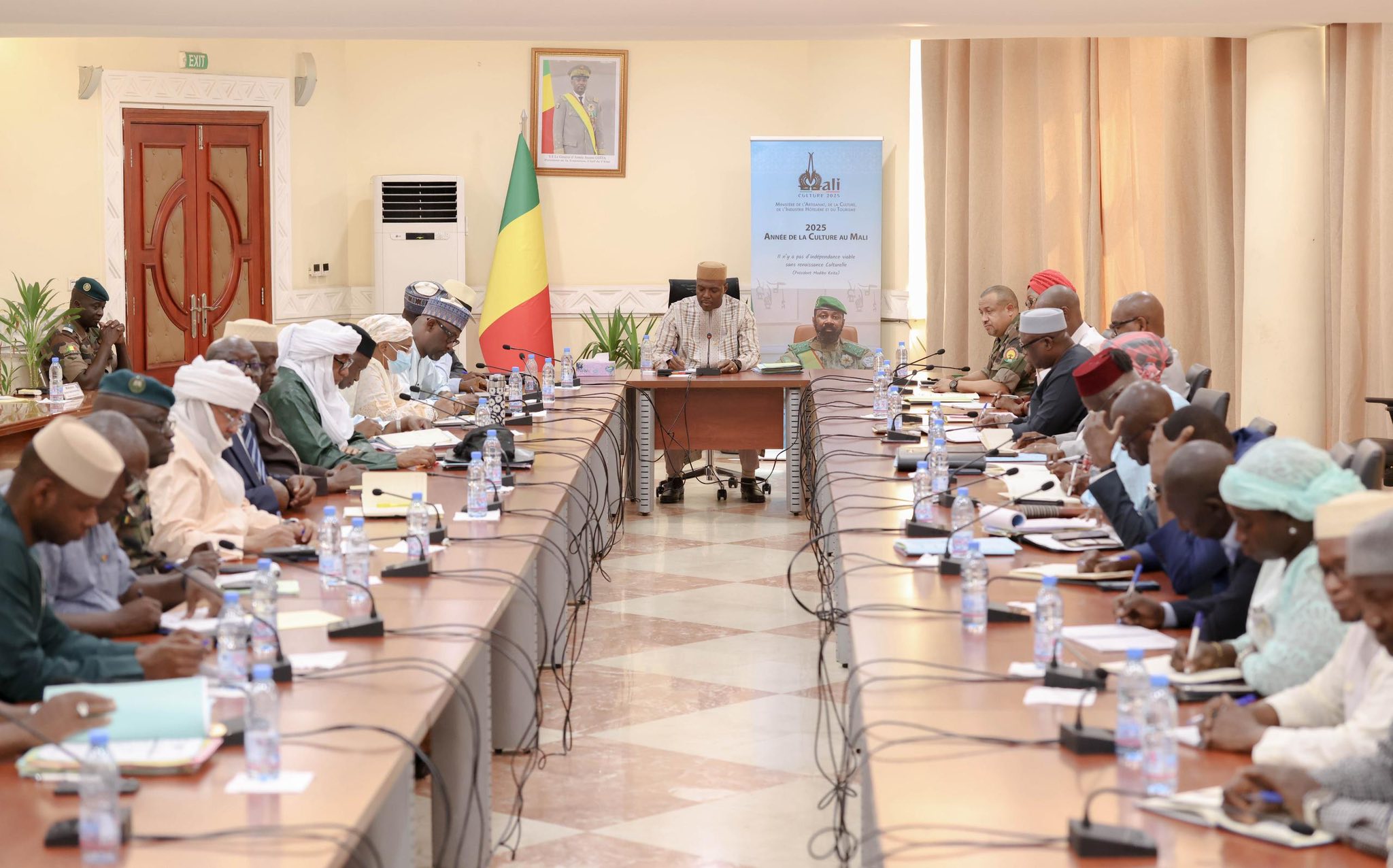 Crise du carburant : le CIGCC salue les efforts, priorise les transports publics et sanctionne les abus des forces de l'ordre