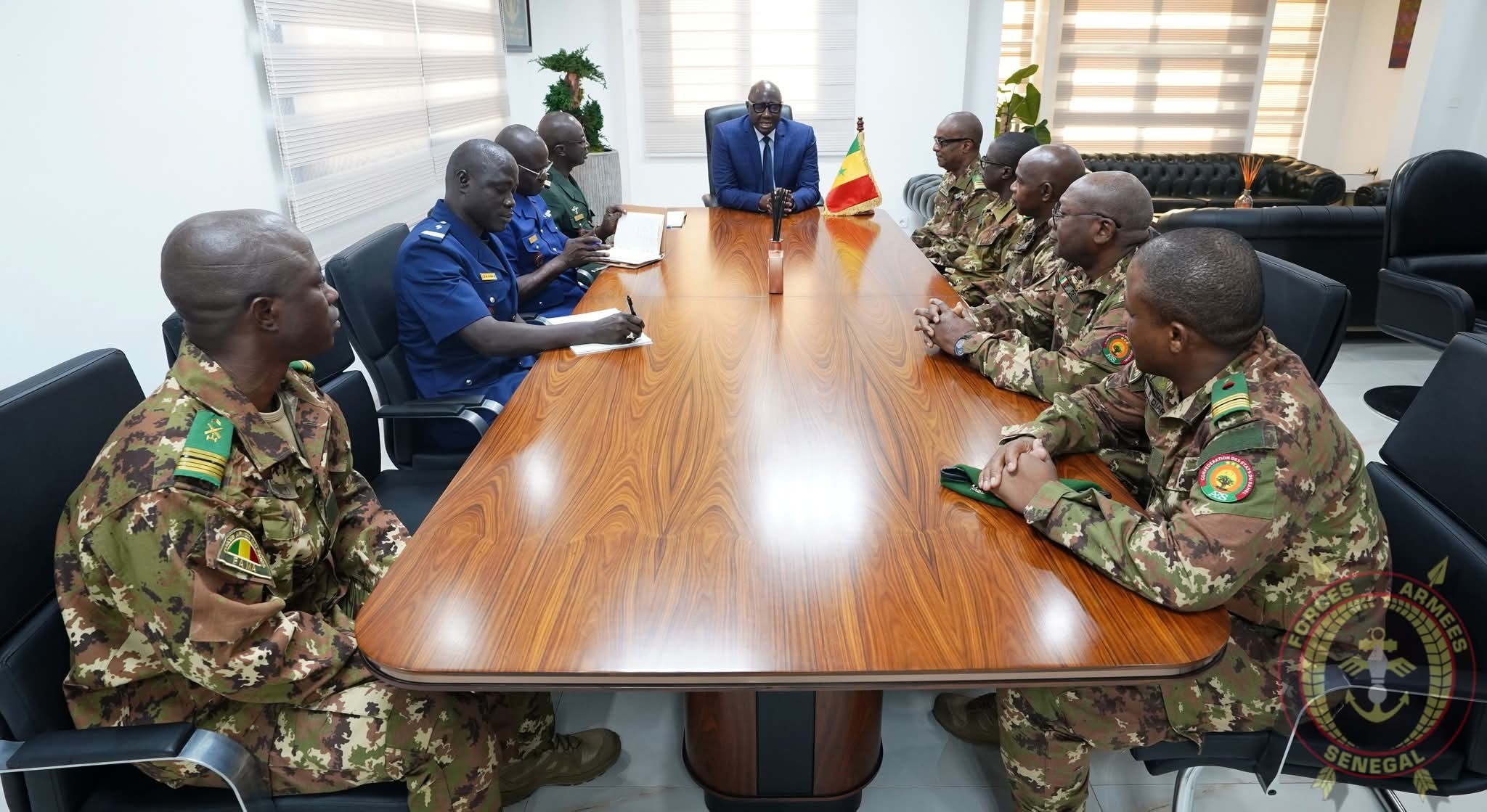 Coopération militaire Sénégal-Mali : le Colonel-Major Maïga reçu par le Ministre Birame Diop à Dakar
