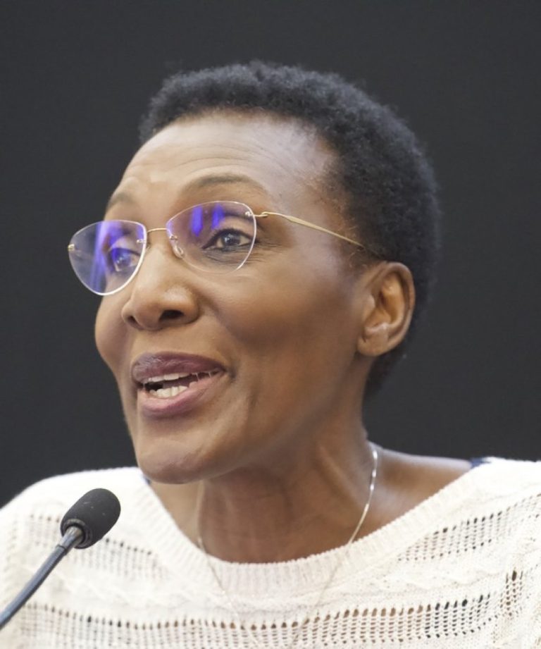 BIEN DIT : Les médias d’ailleurs « ne parlent pas assez de nos héros »