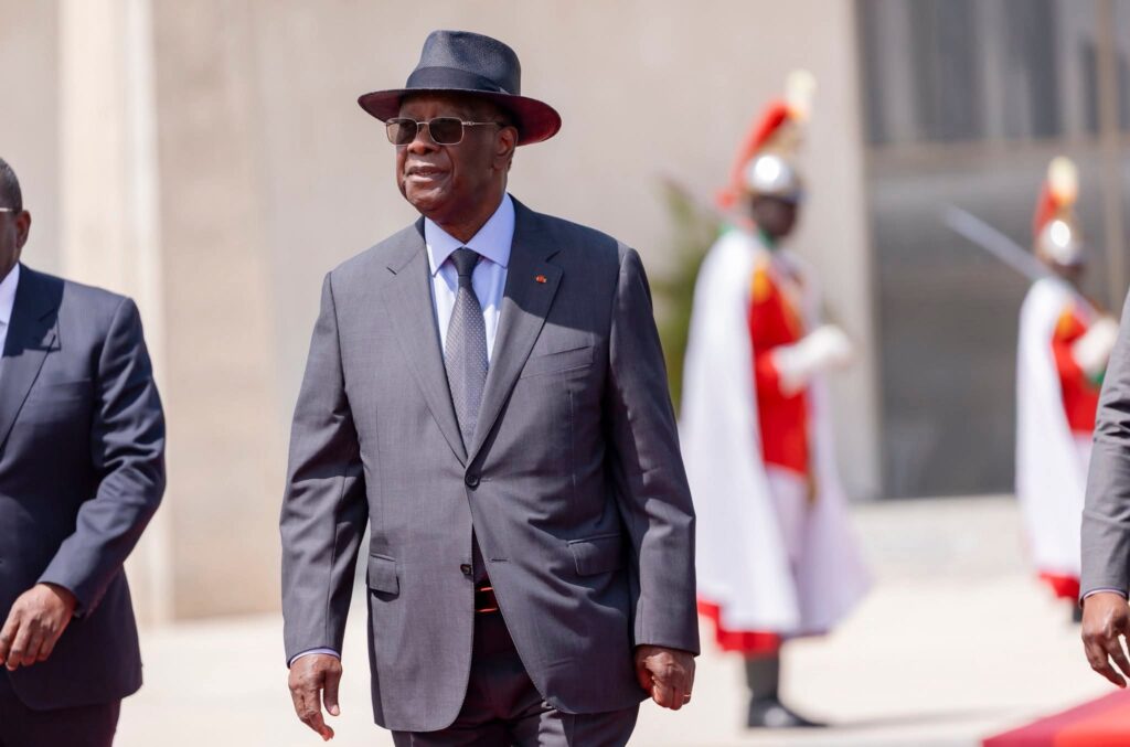 Côte d 'ivoire: Alassane Ouattara se rend en France, avant son investiture
