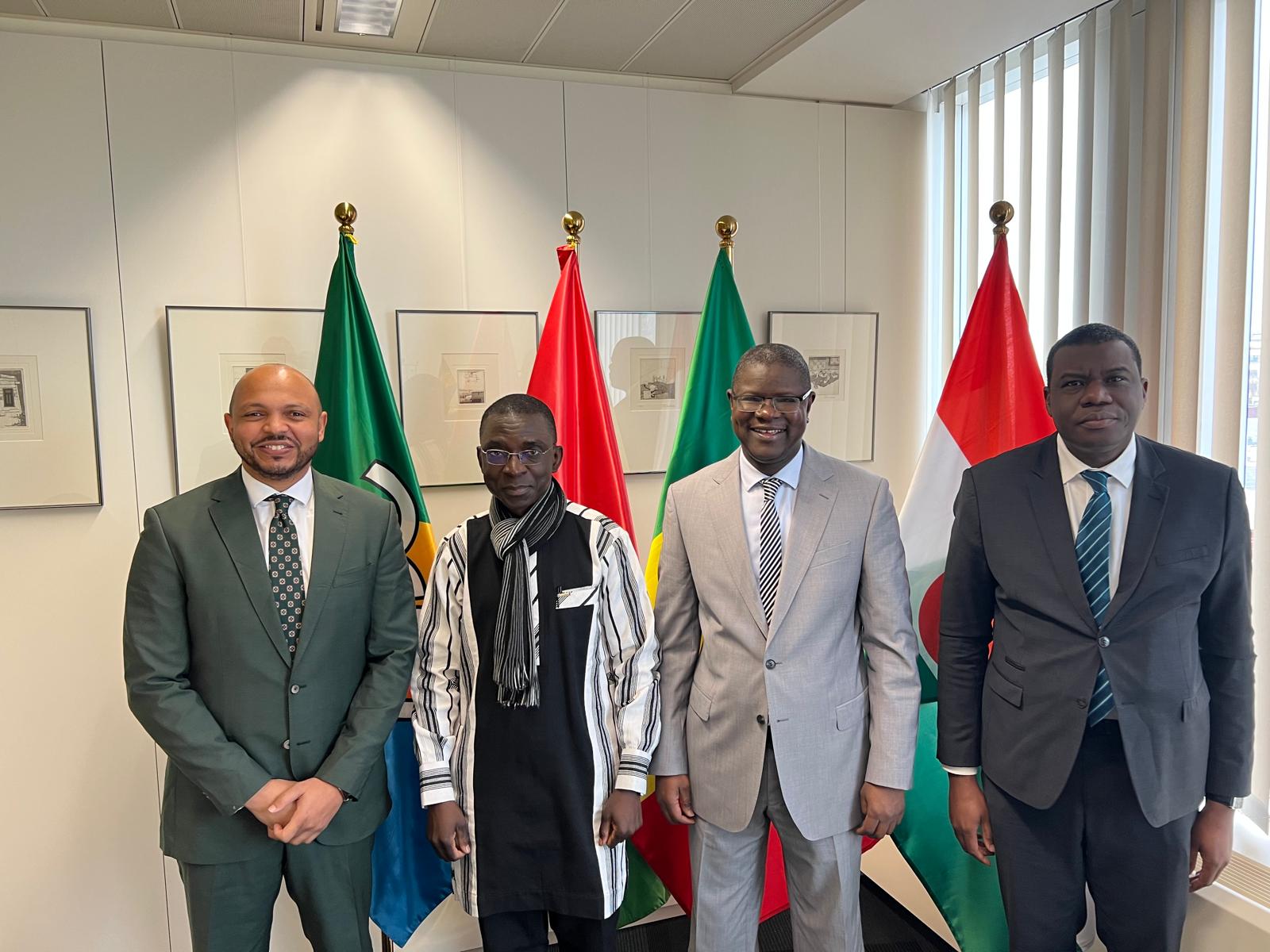 Diplomatie : Les Ambassadeurs de l'AES rencontrent le Secrétaire Général de l'OEACP à Bruxelles