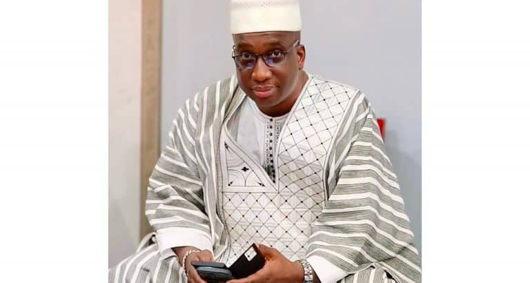 Chronique : Manipulations médiatiques