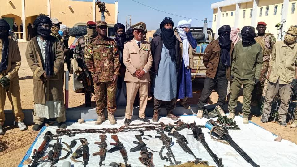 Réconciliation à Kidal : Dix combattants du FLA déposent les armes et rallient la République