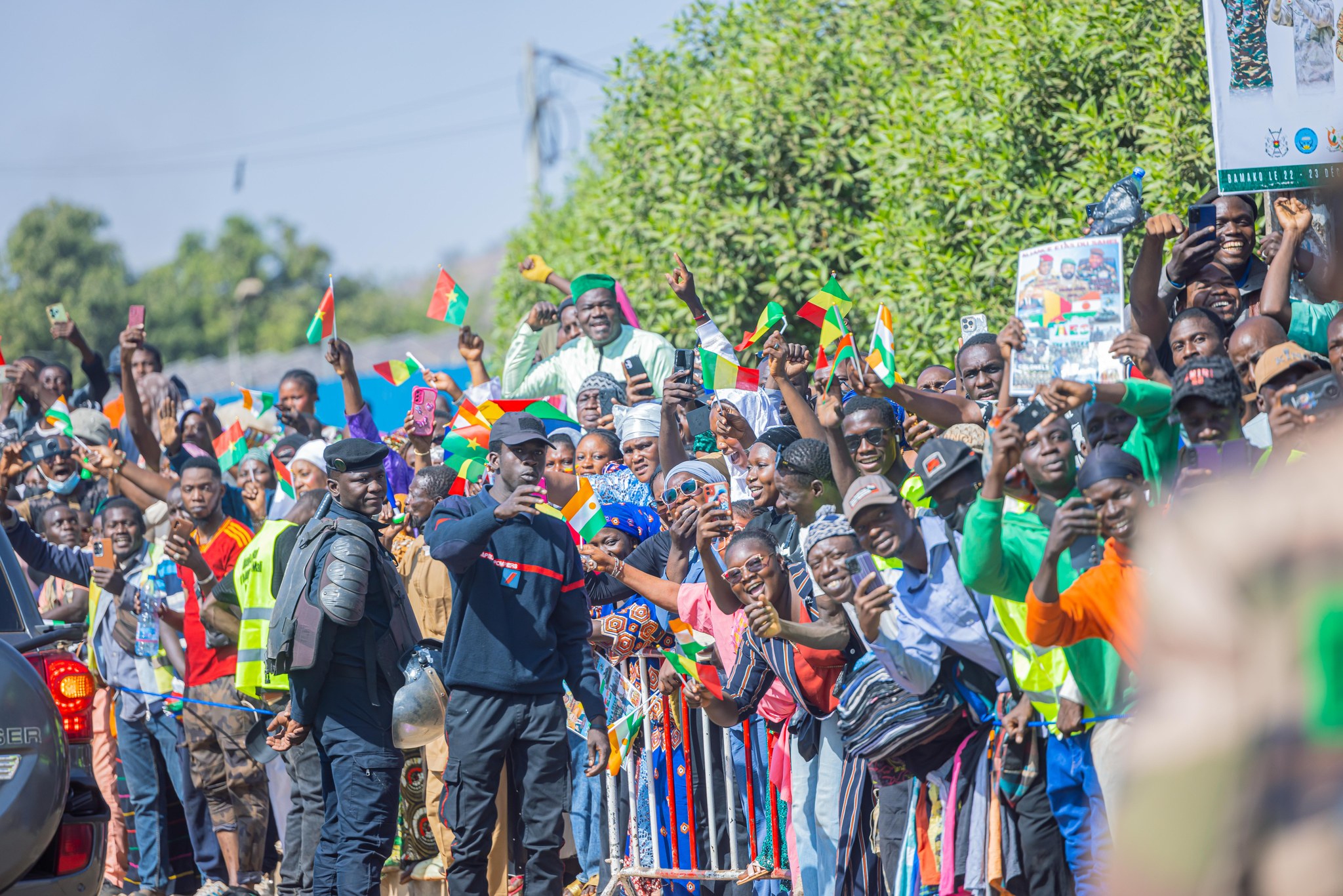 2ème sommet de l’AES à Bamako : Le Burkina Faso et le Niger saluent l’accueil chaleureux des Maliens