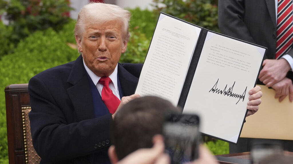 Trump retire les États-Unis de dizaines d'organismes internationaux et des Nations Unies