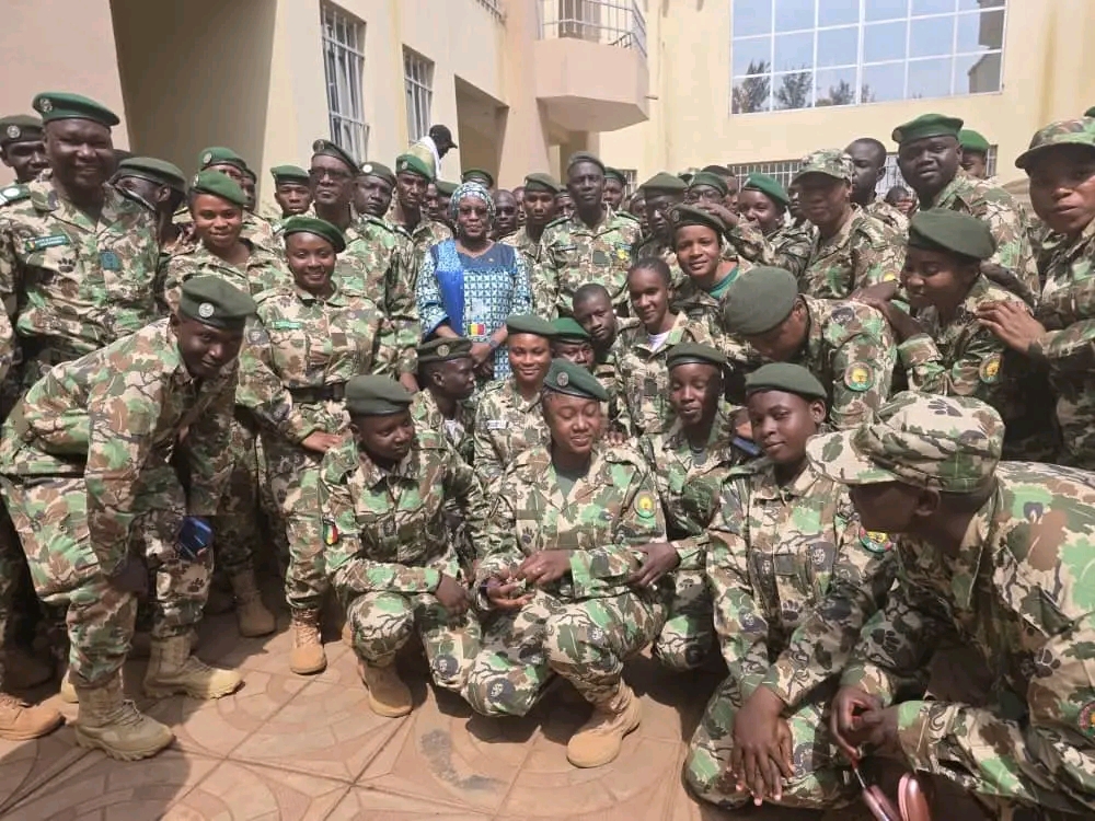 Célébration du 20 Janvier : La Ministre de l'Environnement aux côtés des Forces de Défense et des Eaux et Forêts