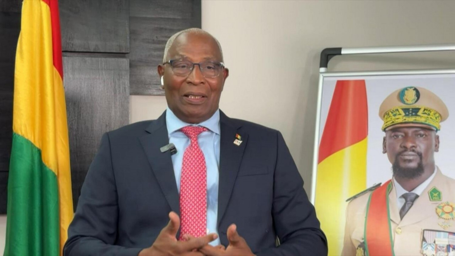 Guinée : Amadou Oury Bah reconduit au poste de Premier ministre