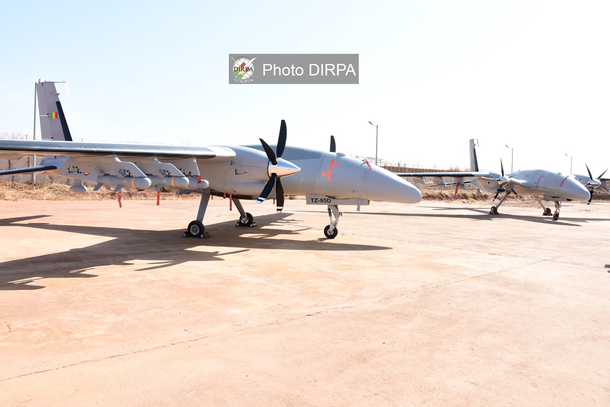 Défense nationale : Les FAMa renforcent leur puissance de feu avec les drones AKINCI à Sévaré