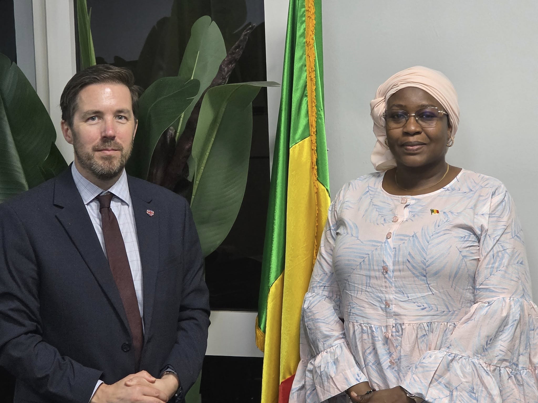 Diplomatie verte : Le Mali, le Royaume-Uni et le Canada unissent leurs forces pour l'environnement