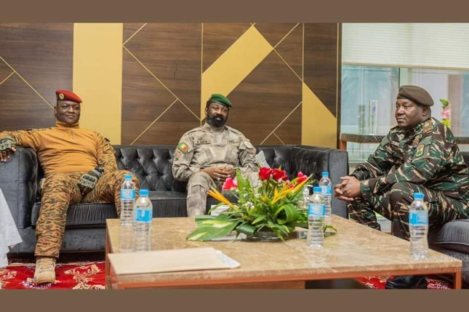 Tentative maladroite de division de l’AES