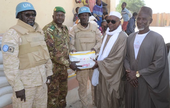 Tombouctou-MINUSMA : le Contingent burkinabé fait dons aux populations