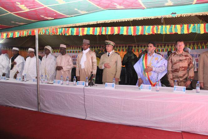 Le Premier Ministre Dr Boubou Cissé a présidé ce matin à Tombouctou la conférence des cadres avec l’ensemble des forces vives de la région de Taoudeni