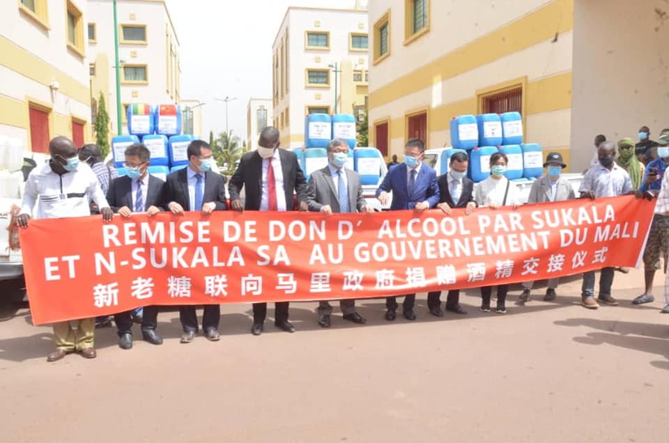 Lutte contre le COVID-19: N-SUKALA fait don de 10 000 litres de solution alcoolique au MSAS