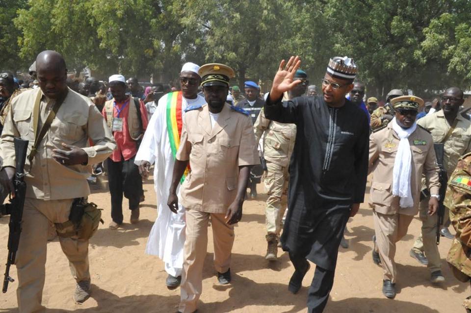 Le Premier ministre, Dr Boubou Cissé et sa délégation sont arrivés ce dimanche à Diallassagou dans le cercle de Bankass, pour la deuxième étape de cette dernière journée dans la région de Mopti.