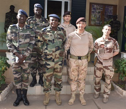 L’EUTM rend visite au nouveau CEM/AA : La construction d’un centre de formation AA au menu