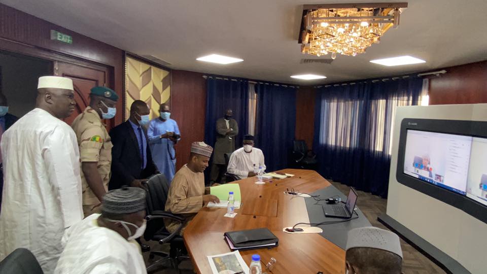 Entretien du Premier ministre, ministre de l'Economie et des Finances, Dr Boubou Cissé avec avec la Directrice des opérations de la Banque Mondiale au Mali et ses équipes