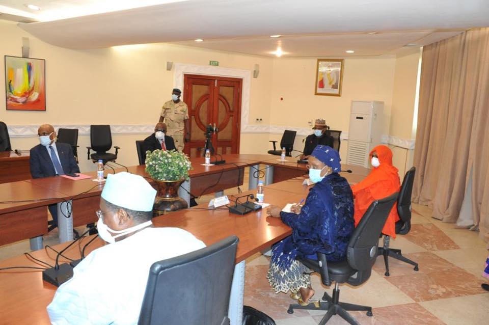 COVID19: Le Premier ministre, Dr Boubou Cissé, rencontre les responsables des établissements hôteliers, de restauration et du secteur touristique