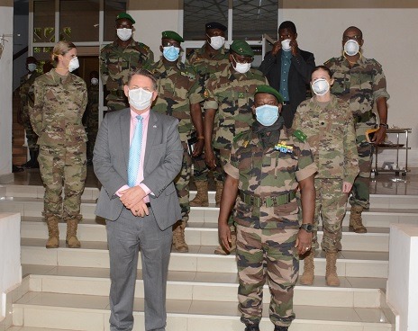 Les USA offrent désormais du kérosène pour les opérations