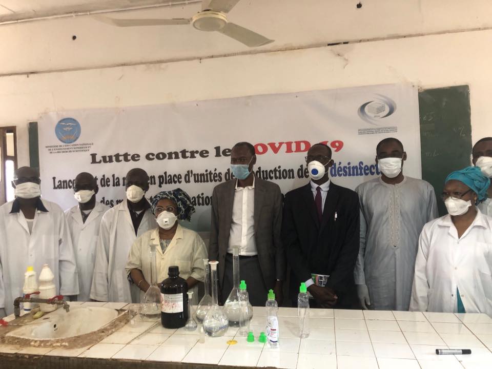 COVID-19 : Le ministre Famanta teste la capacité de riposte des laboratoires universitaires