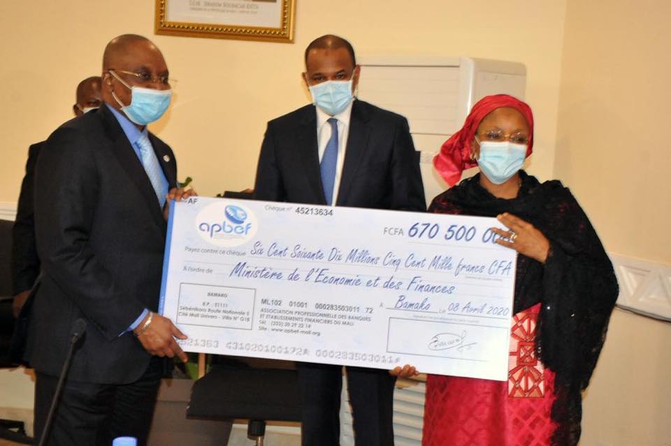 Fonds Spécial COVID19 : le secteur bancaire et financier contribue à hauteur de 670,5 millions de f CFA