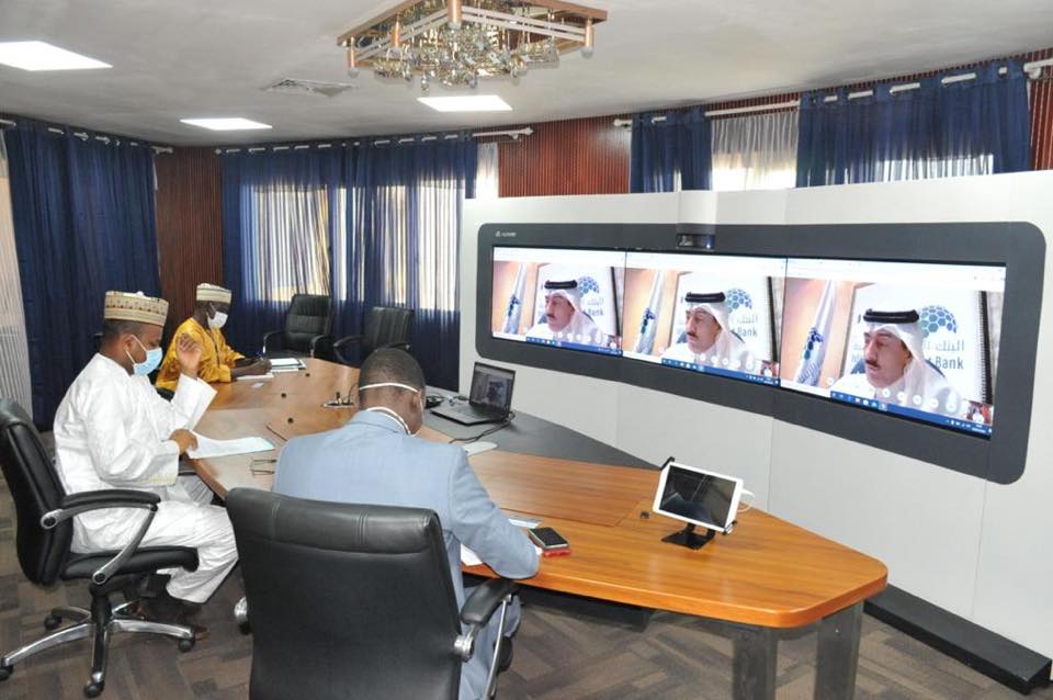 COVID 19 | Plan de Riposte National | Visioconférence avec la Banque Islamique de Développement (BID) : 22,5 millions de dollars pour soutenir les efforts du Gouvernement