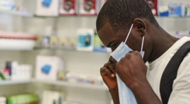 Coronavirus : le Sénégal rend obligatoire le port de masque dans les administrations, commerces, entreprises et transports